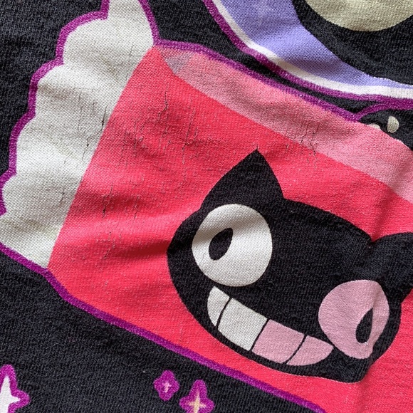 👗5/$25 - Hot Topic Cat T-Shirt Size Small - Picture 5 of 7